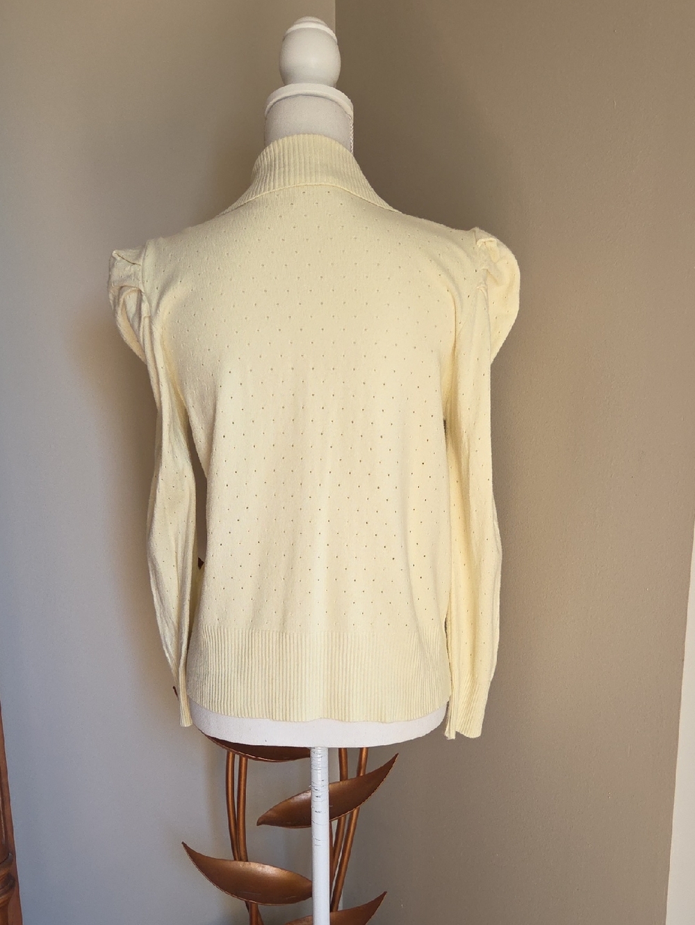Very Soft Collared Cardigan - Picture 4 of 4